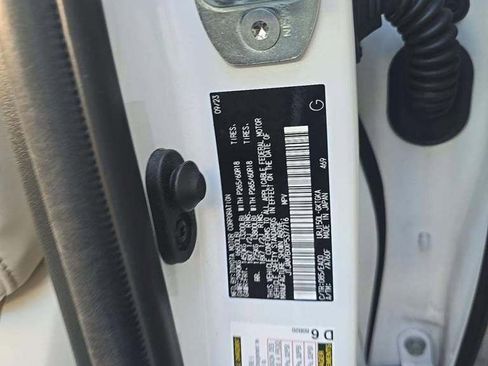 Used 2023 Lexus GX 460 Premium w/ Premium Package image 10