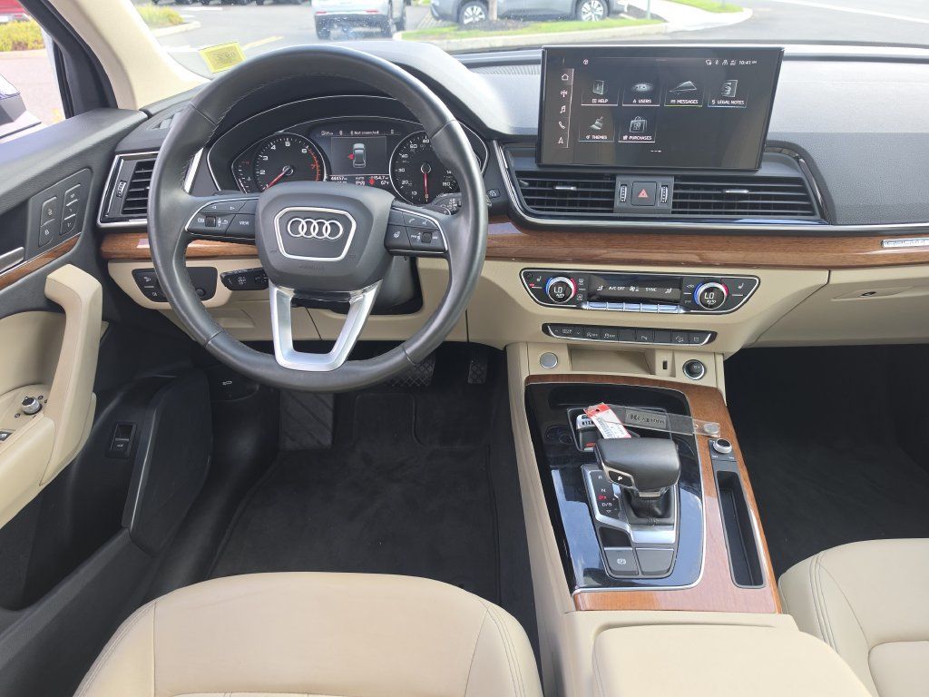 Used 2023 Audi Q5 2.0T Premium w/ Convenience Package AWD/4WD image 16