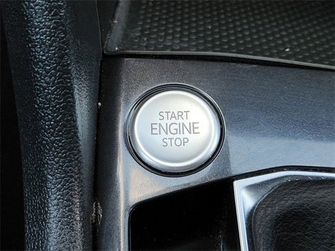 Used 2024 Volkswagen Tiguan SE image 22