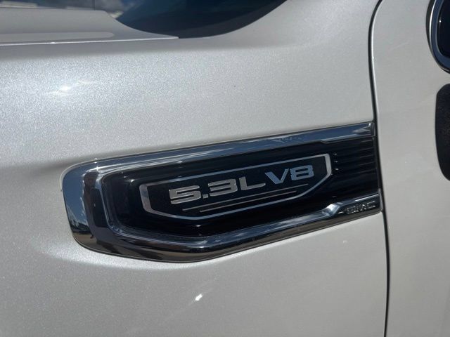 Used 2022 GMC Sierra 1500 SLT AWD/4WD image 11