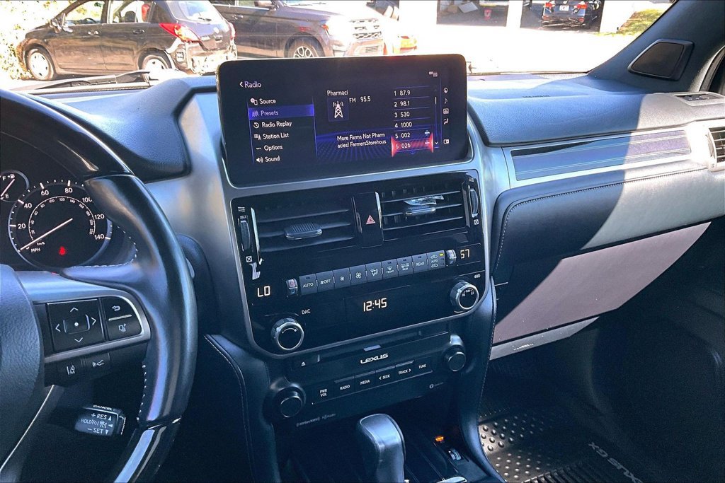 Used 2023 Lexus GX 460 Premium w/ Premium Package AWD/4WD image 11
