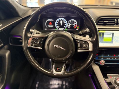 Used 2017 Jaguar F-PACE S AWD/4WD image 12