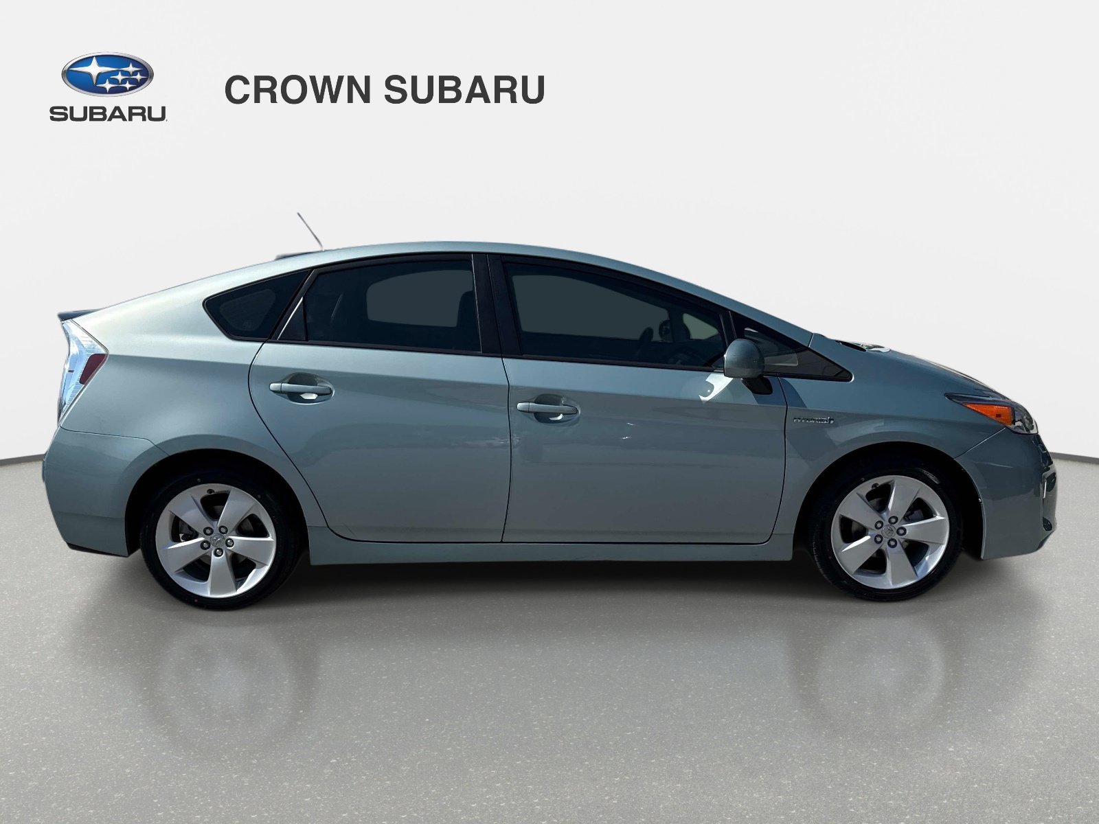 Used 2015 Toyota Prius Five w/ Advanced Technology Package FWD image 3