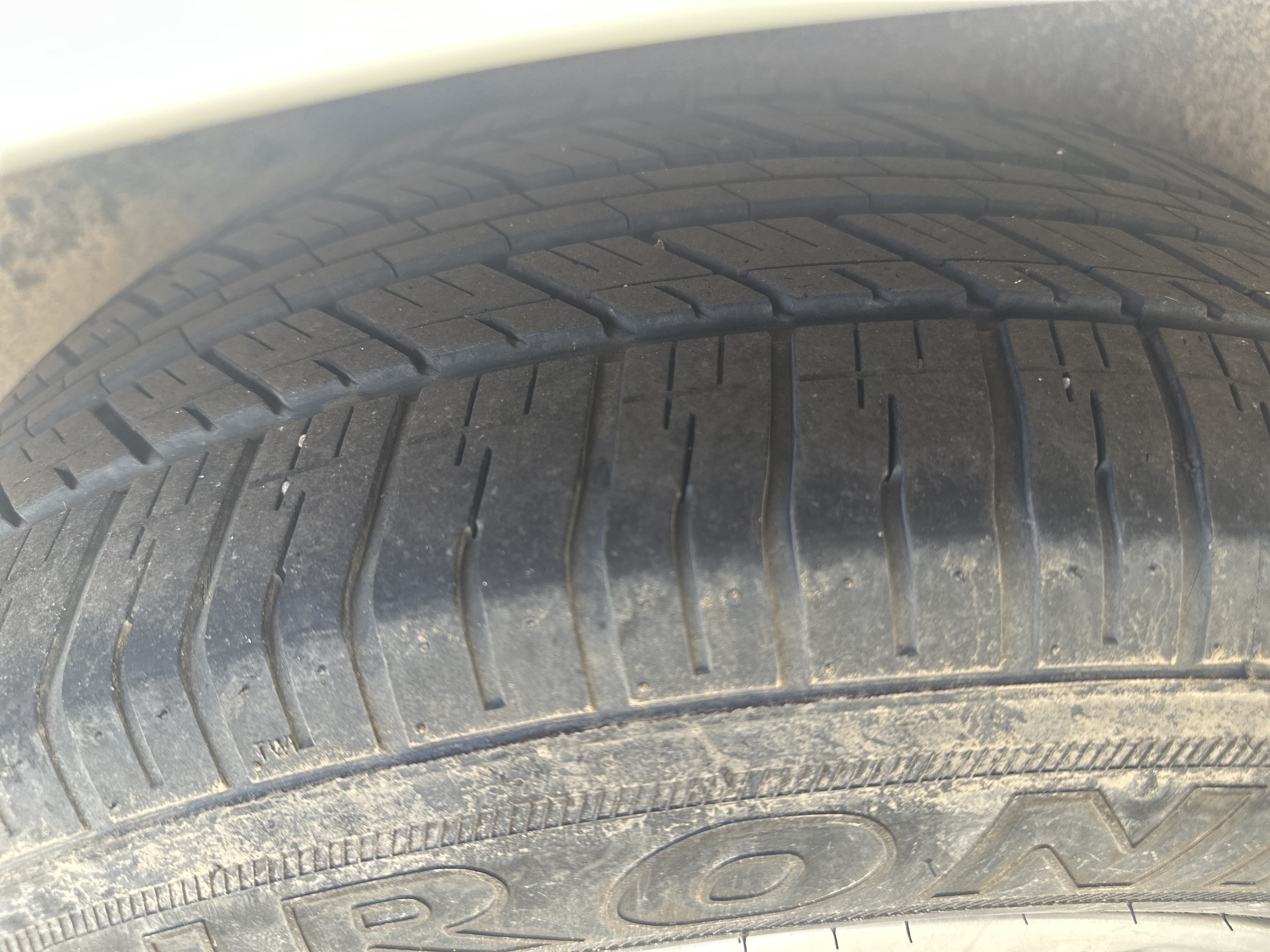 Used 2023 Chrysler Pacifica Limited FWD image 31
