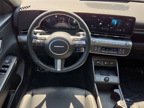 Used 2024 Hyundai Kona Limited FWD image 15
