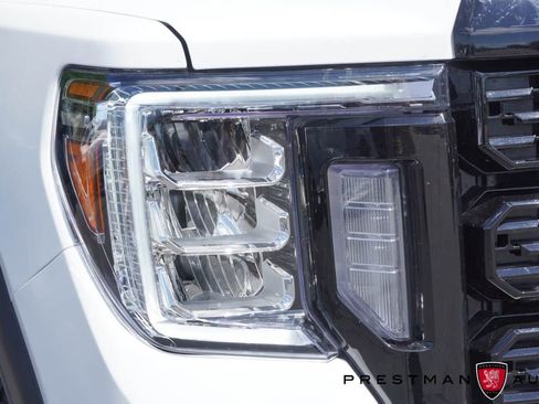 Used 2023 GMC Sierra 2500 AT4 w/ AT4 Premium Plus Package AWD/4WD image 19