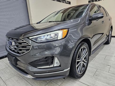 Used 2019 Ford Edge Titanium w/ Equipment Group 301A image 2