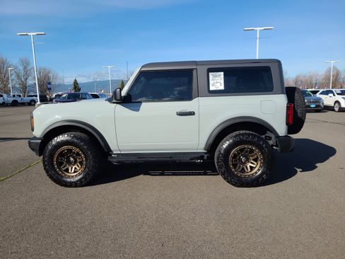 Used 2023 Ford Bronco Outer Banks image 11