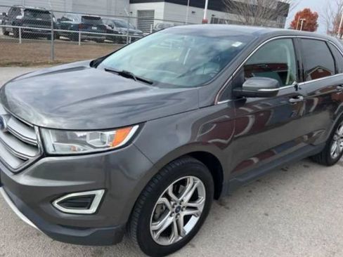 Used 2015 Ford Edge Titanium image 2