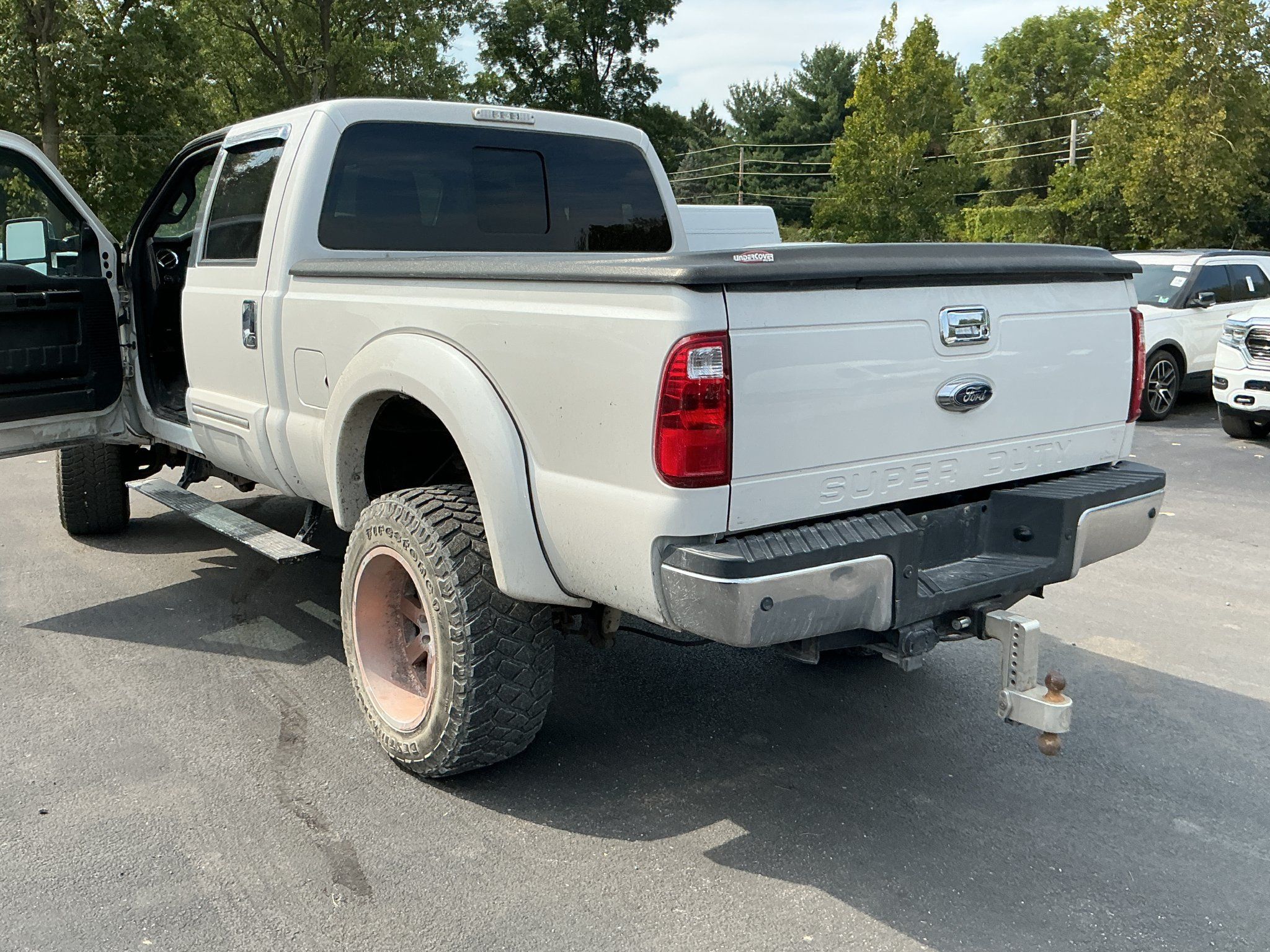 Used 2013 Ford F250 Lariat w/ Lariat Ultimate Pkg AWD/4WD image 4