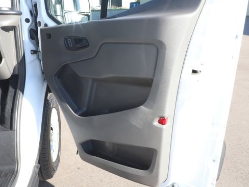 Used 2024 Ford Transit 350 XLT image 9