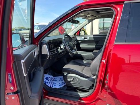 Used 2025 Hyundai Santa Fe Limited AWD/4WD image 10