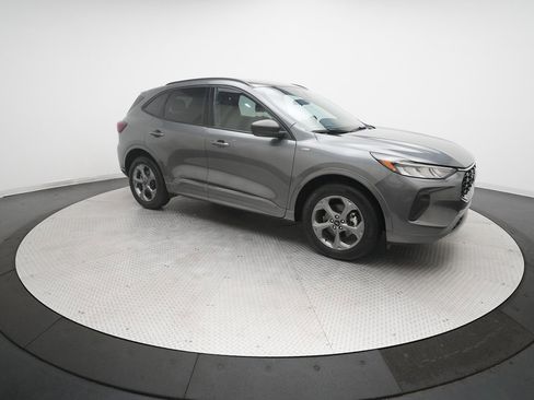 Used 2023 Ford Escape ST-Line w/ Tech Pack #1 image 13