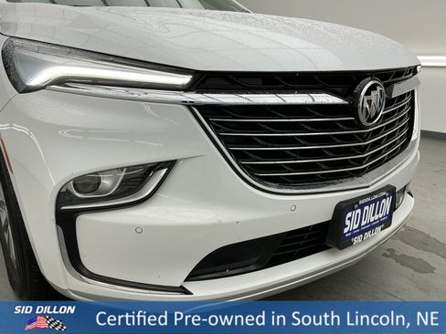 Used 2023 Buick Enclave Essence image 26