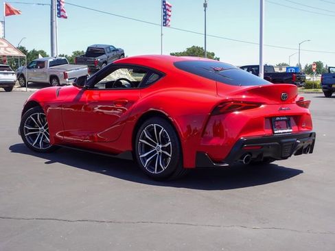 Used 2021 Toyota Supra w/ Safety & Technology Package RWD image 11