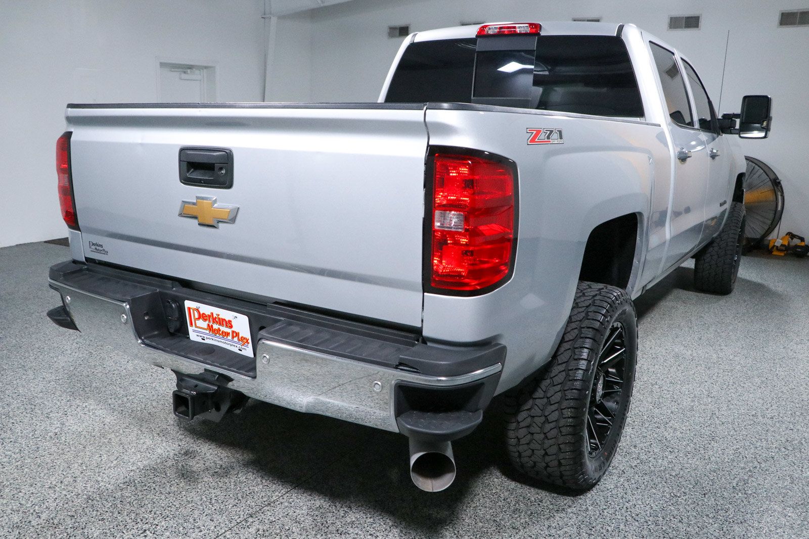 Used 2016 Chevrolet Silverado 2500 LTZ w/ Duramax Plus Package AWD/4WD image 7