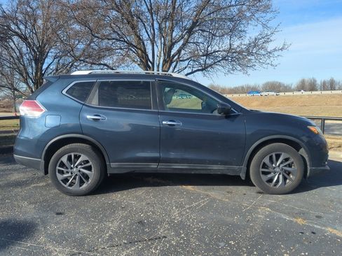 Used 2016 Nissan Rogue SL w/ SL Premium Package image 5