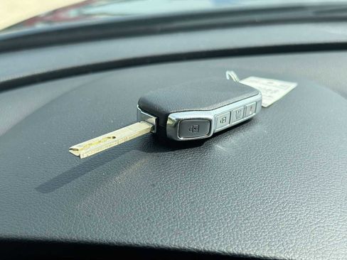 Used 2022 Kia Soul LX FWD image 28
