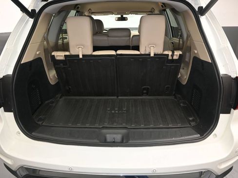 Used 2020 Nissan Pathfinder SL w/ Cargo Package AWD/4WD image 15