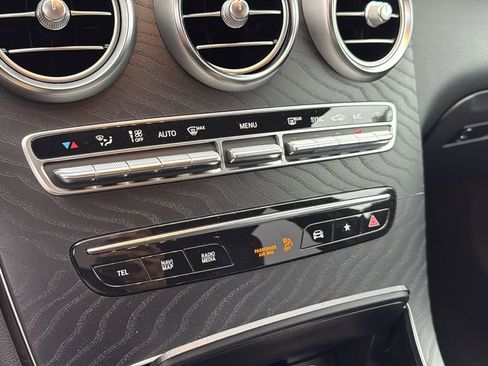Used 2021 Mercedes-Benz GLC 300 image 16