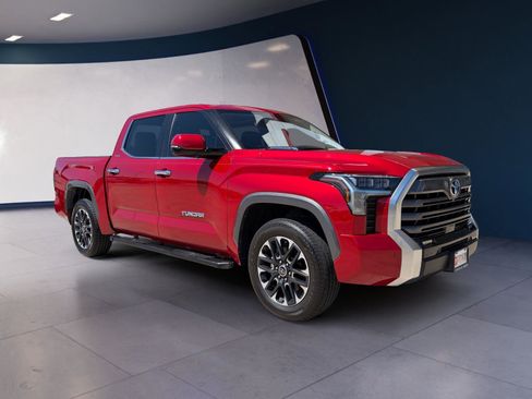 Used 2024 Toyota Tundra Limited AWD/4WD image 7