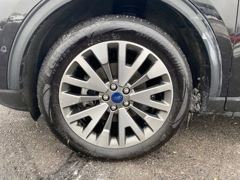 Used 2021 Ford Escape Titanium image 24