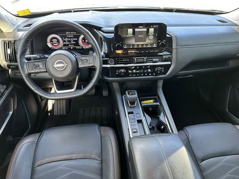 Certified 2024 Nissan Pathfinder Platinum w/ Cargo Package image 24