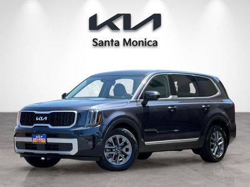Certified 2025 Kia Telluride LX FWD image 2