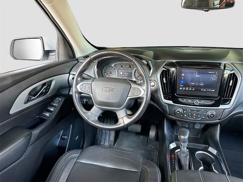 Used 2021 Chevrolet Traverse RS image 16