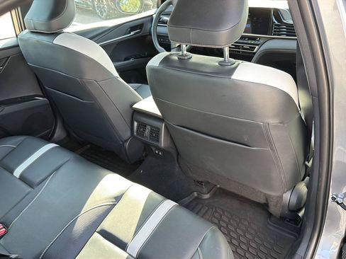 Used 2025 Toyota Camry SE FWD image 17