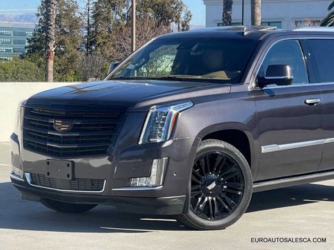 Used 2017 Cadillac Escalade ESV Platinum image 9