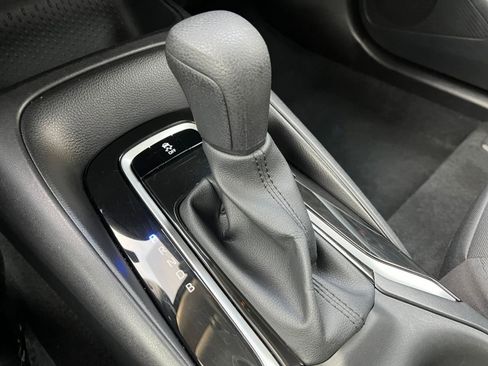 Used 2025 Toyota Corolla LE image 41