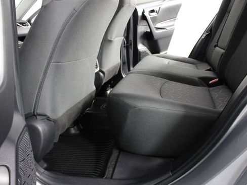 Used 2023 Toyota RAV4 XLE AWD/4WD image 16