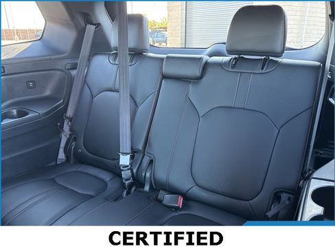 Used 2025 Honda Pilot TrailSport image 15