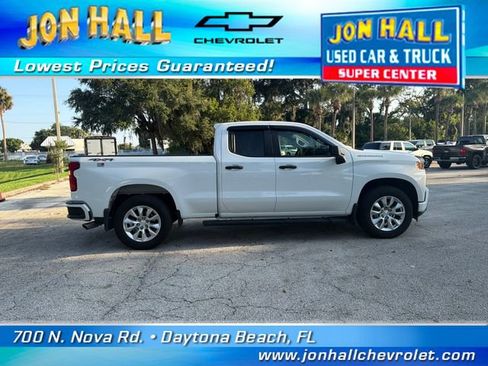 Used 2019 Chevrolet Silverado 1500 Custom w/ Custom Value Package AWD/4WD image 12