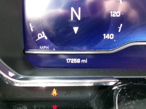 Used 2025 Chevrolet Silverado 1500 LT image 24