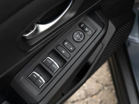 Used 2025 Honda Accord LX image 12