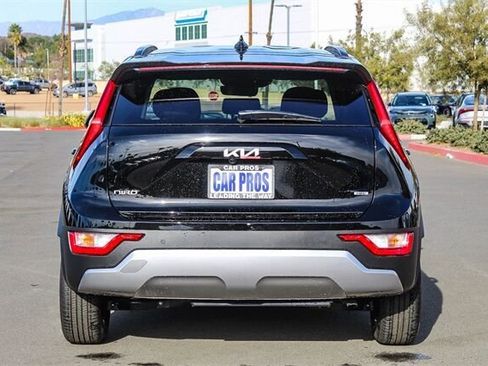 New 2025 Kia Niro EX image 7