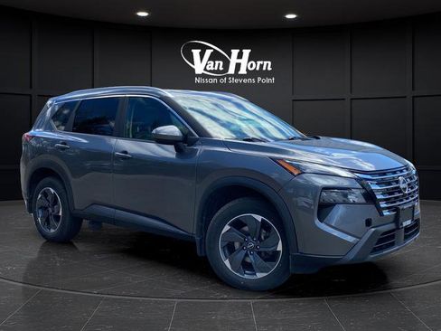 Used 2025 Nissan Rogue SV w/ SV Premium Package AWD/4WD image 1