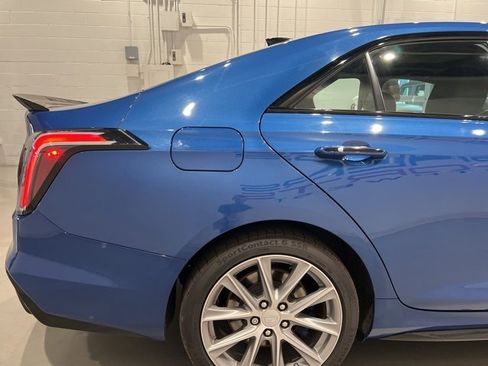 Used 2022 Cadillac CT4 V image 6