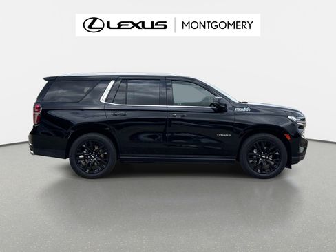 Used 2024 Chevrolet Tahoe High Country AWD/4WD image 2