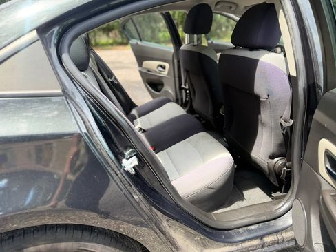 Used 2015 Chevrolet Cruze LS FWD image 5