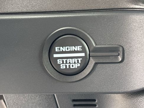 New 2025 Ford Bronco Badlands image 31