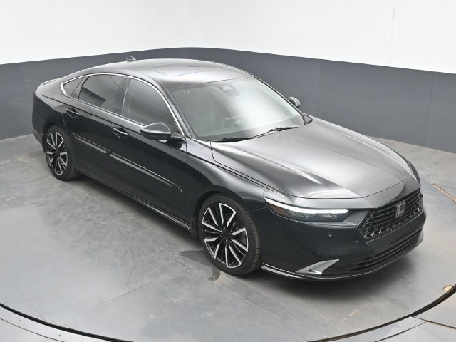 Used 2023 Honda Accord Touring image 13
