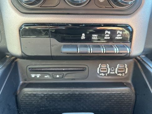 Used 2019 RAM 1500 Big Horn image 26