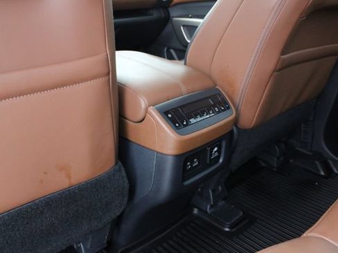Used 2024 Nissan Pathfinder Platinum w/ Cargo Package AWD/4WD image 22
