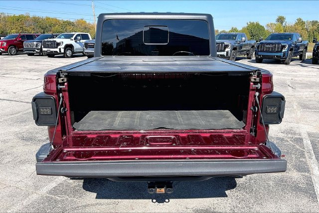 Used 2021 Jeep Gladiator Sport AWD/4WD image 7