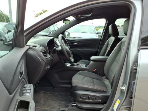 Used 2024 Chevrolet Equinox RS w/ LPO, Floor Liner Package FWD image 19