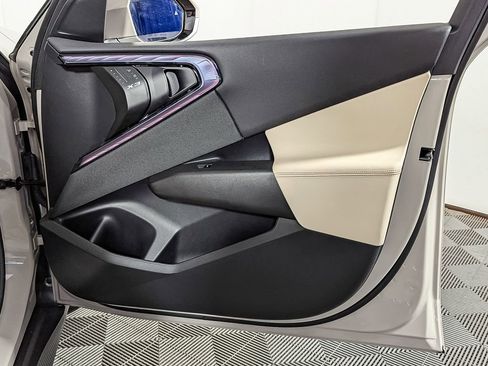 Used 2025 BMW X3 xDrive30i w/ Convenience Package image 27