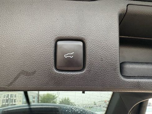 Used 2022 Ford Escape SE w/ SE Sport Appearance Package FWD image 29